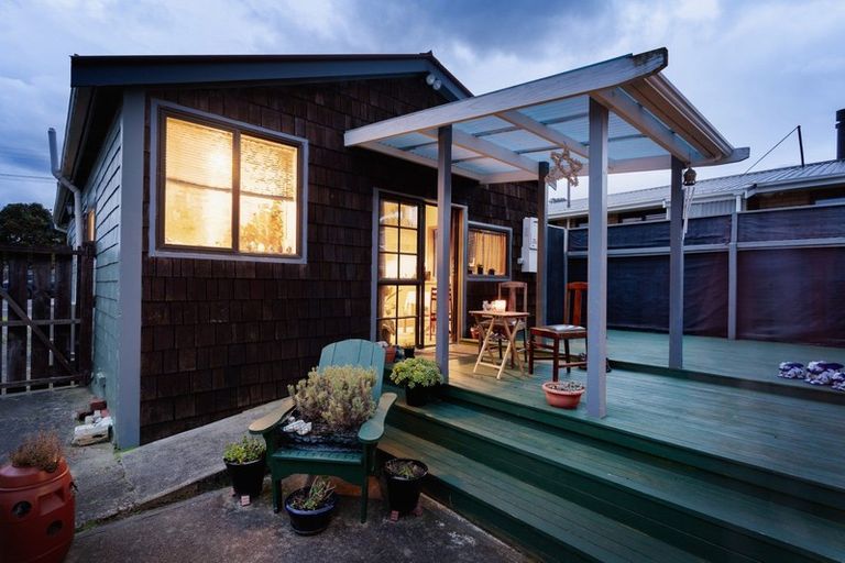 Photo of property in 7 Pearse Street, Brighton, Dunedin, 9035