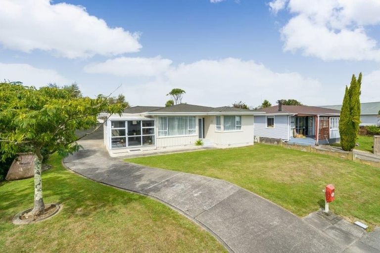 Photo of property in 44 Holdsworth Avenue, Milson, Palmerston North, 4414