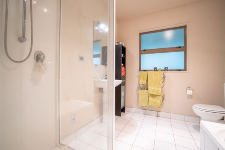 Photo of property in 67 Atawhai Road, Fitzherbert, Palmerston North, 4410