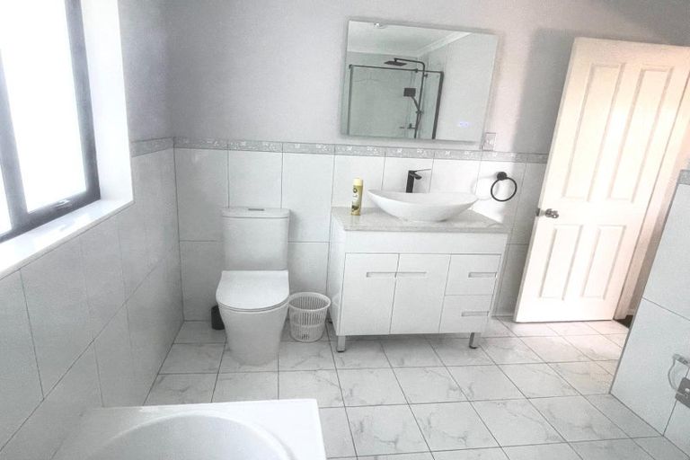 Photo of property in 58 Cartmel Avenue, Massey, Auckland, 0614