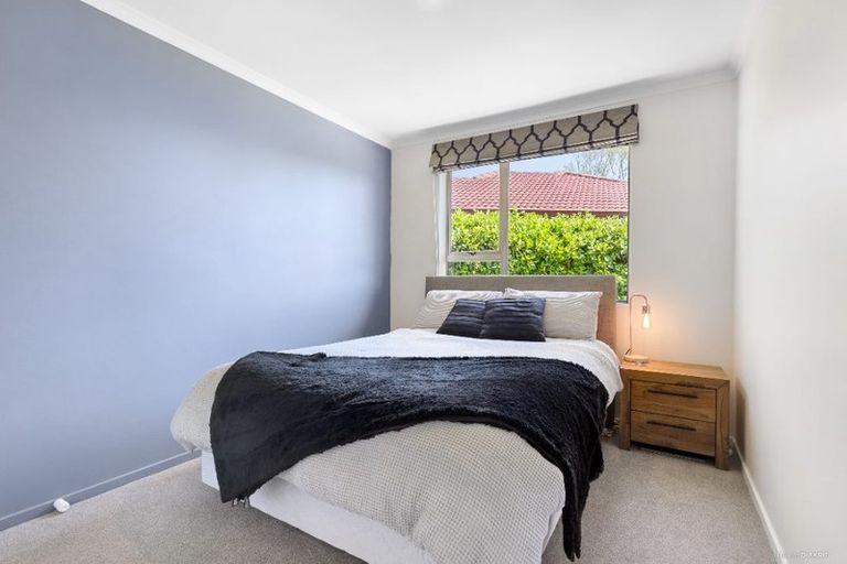 Photo of property in 7 Ranch Place, Pukekohe, 2120