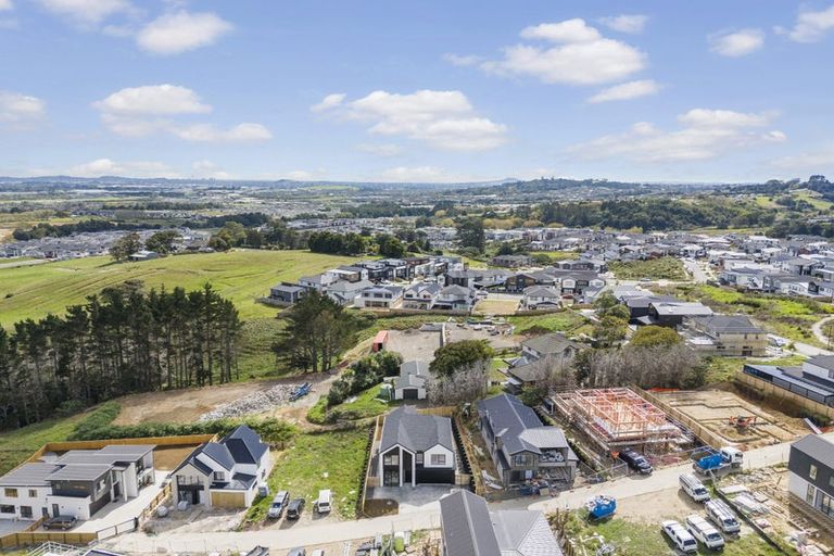 Photo of property in 9 Backridge Way, Flat Bush, Auckland, 2019