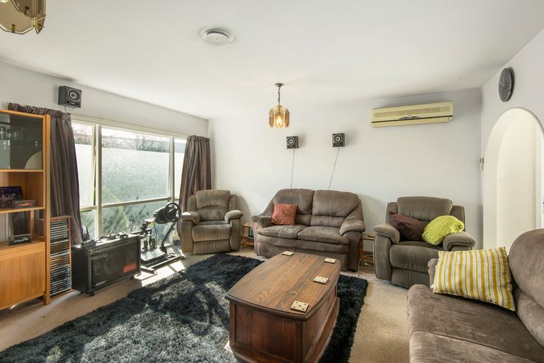 Photo of property in 50 Denise Crescent, Hornby, Christchurch, 8042