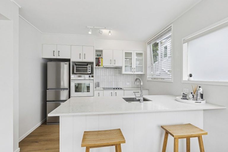 Photo of property in 1/1 Cottleville Terrace, Thorndon, Wellington, 6011