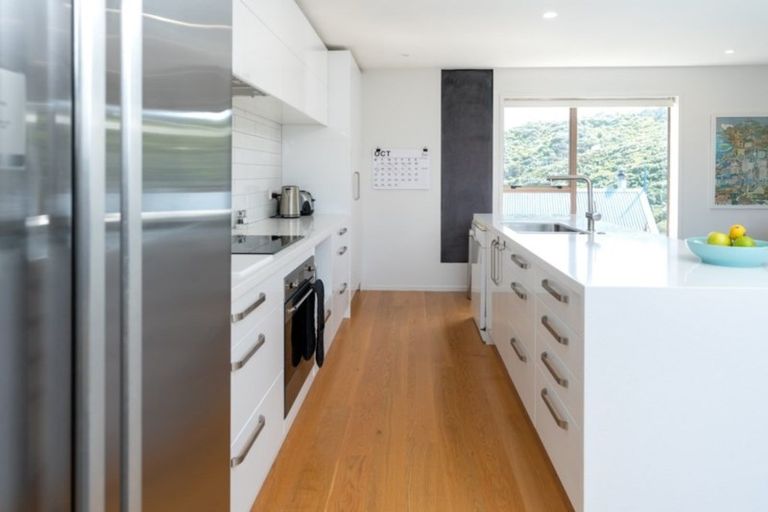 Photo of property in 1 Twomey Grove, Houghton Bay, Wellington, 6023