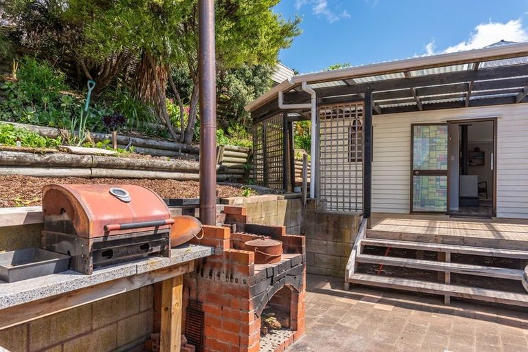 Photo of property in 38 Hicks Crescent, Waikanae Beach, Waikanae, 5036