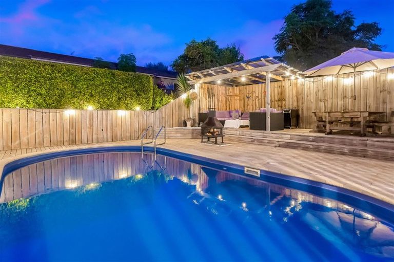 Photo of property in 44 Gibraltar Street, Howick, Auckland, 2014