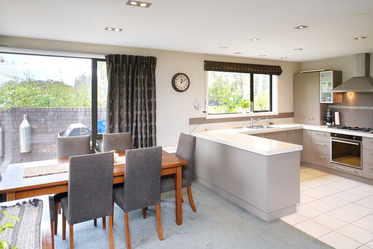 Photo of property in 617 Johns Road, Harewood, Christchurch, 8051