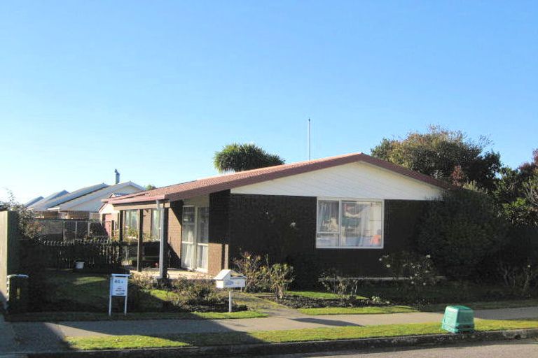 Photo of property in 2/40 Wilson Street, Islington, Christchurch, 8042