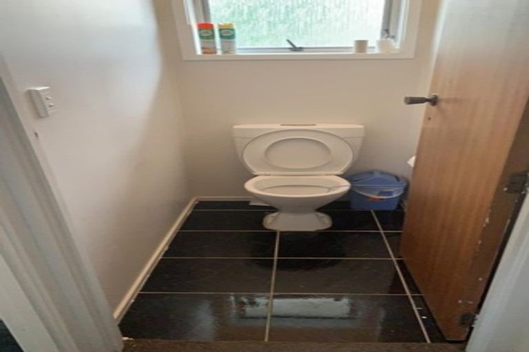 Photo of property in 1 Royal Road, Massey, Auckland, 0614