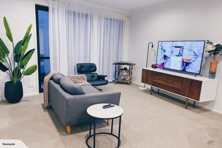 Photo of property in 22 Frank Gill Road, Hobsonville, Auckland, 0616