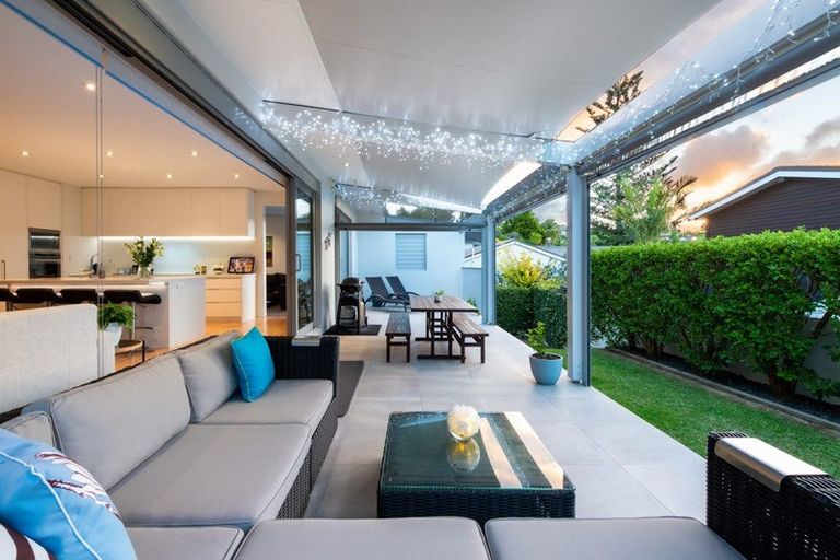 Photo of property in 103a Kowhai Road, Mairangi Bay, Auckland, 0630