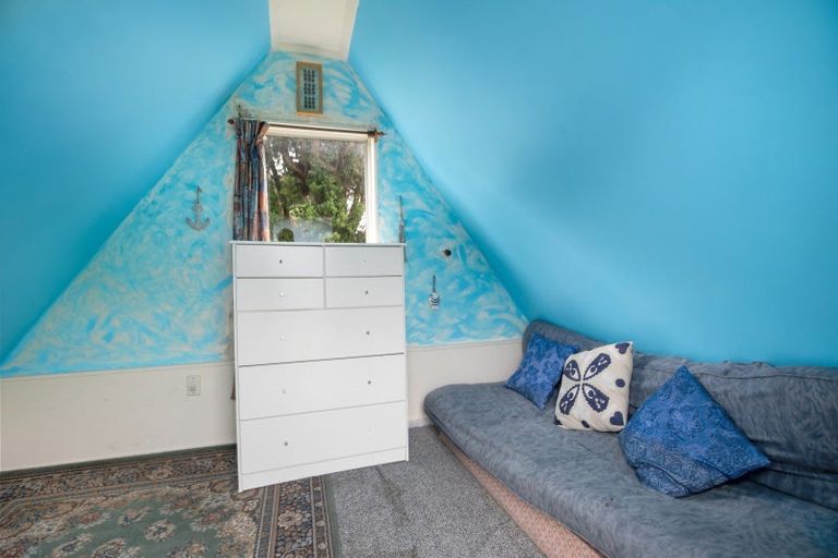 Photo of property in 19 Walton Road, Paraparaumu Beach, Paraparaumu, 5032