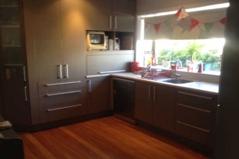 Photo of property in 1/365 Avonhead Road, Avonhead, Christchurch, 8042