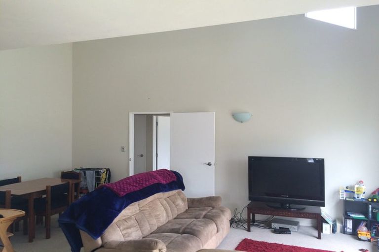 Photo of property in 4 Kereru Rise, Papakura, 2110