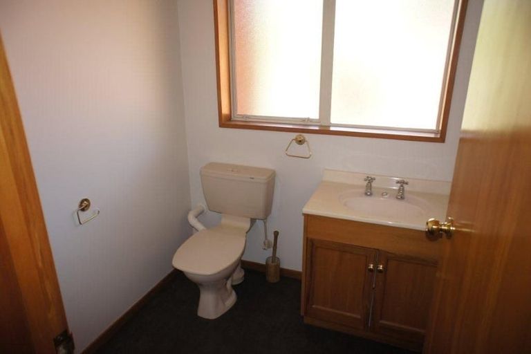 Photo of property in 67 Middleton Road, Upper Riccarton, Christchurch, 8041