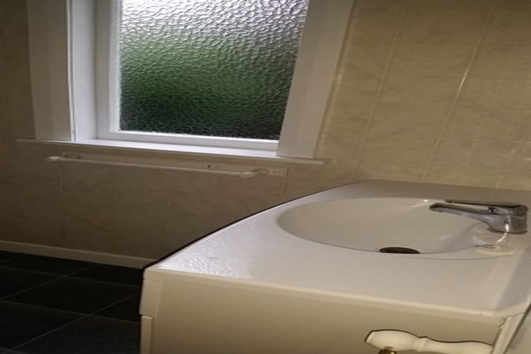 Photo of property in 62 Creswick Terrace, Northland, Wellington, 6012