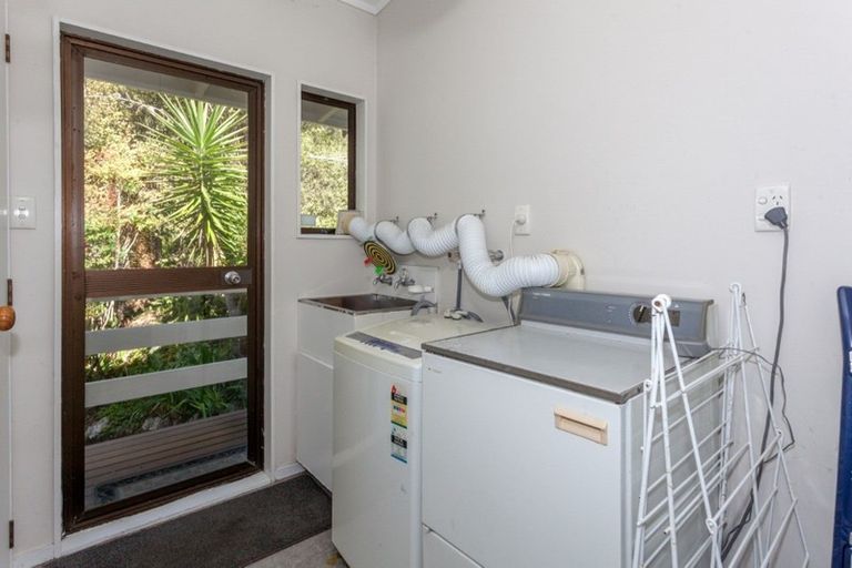 Photo of property in 105 Park Avenue, Whangamata, 3620