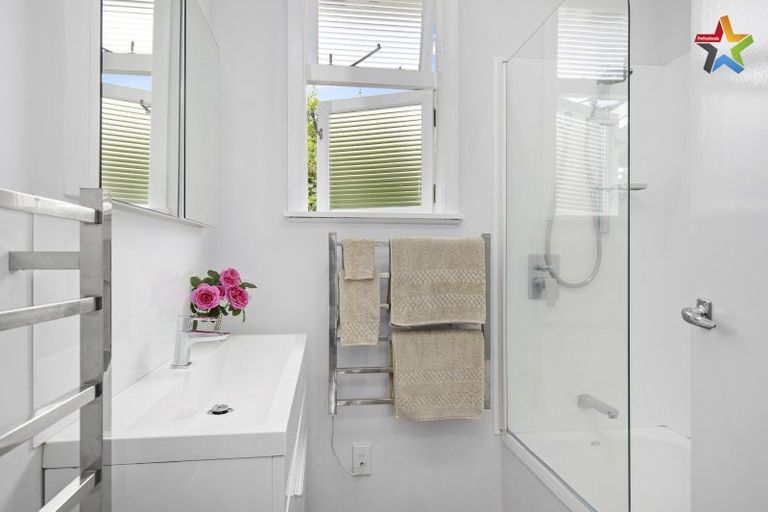 Photo of property in 31 Owen Street, Belmont, Lower Hutt, 5010