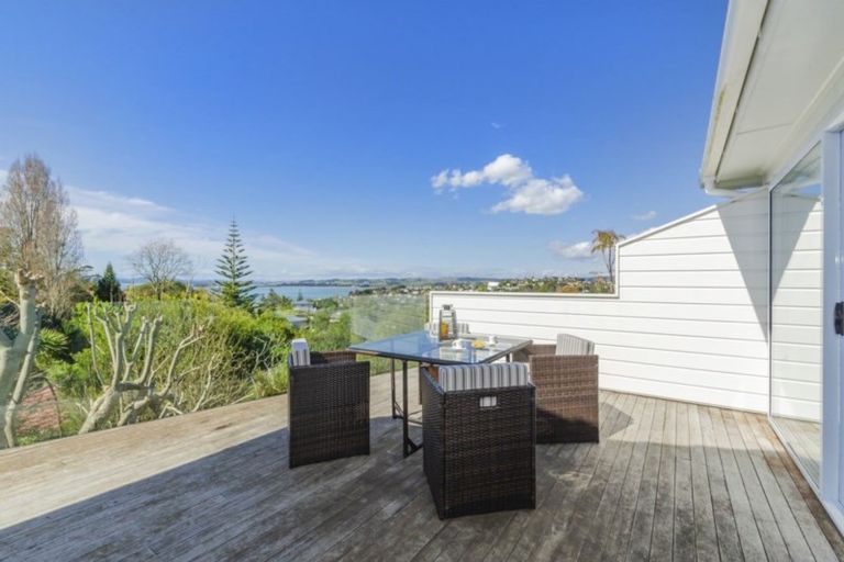 Photo of property in 52 Alexander Street, Cockle Bay, Auckland, 2014