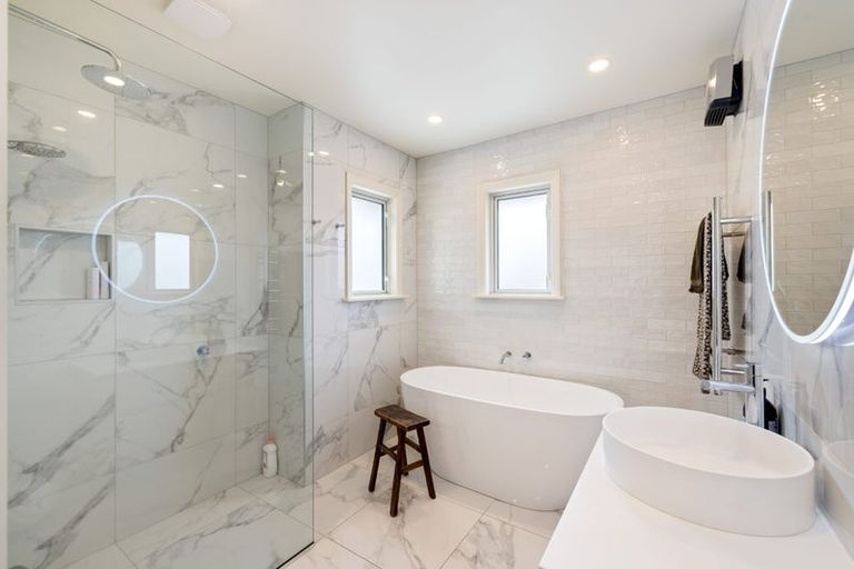 Photo of property in 118 Hamilton Avenue, Ilam, Christchurch, 8041