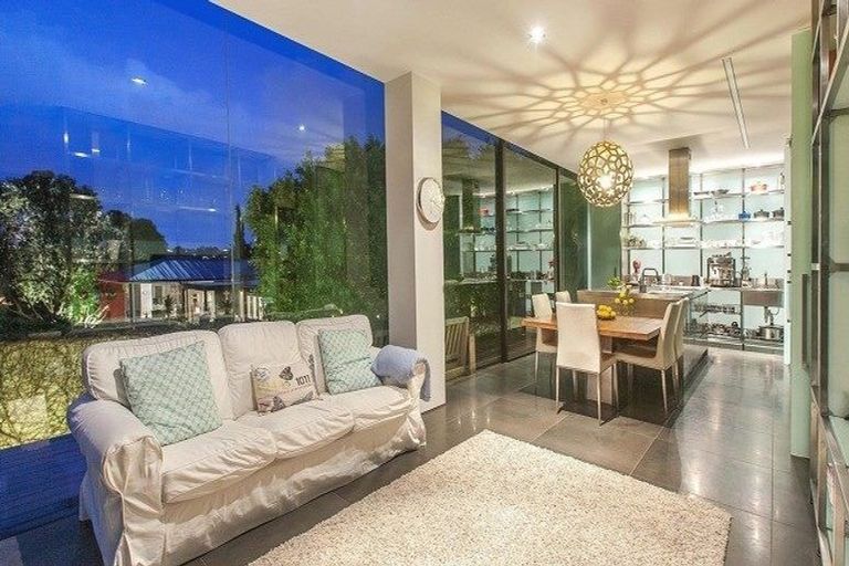 Photo of property in 137 Shore Road, Remuera, Auckland, 1050