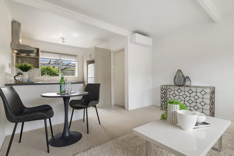 Photo of property in 1/29 Gordon Avenue, Forrest Hill, Auckland, 0620