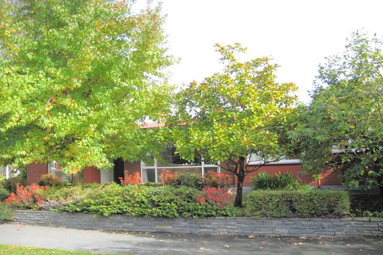 Photo of property in 34 Powell Crescent, Ilam, Christchurch, 8041