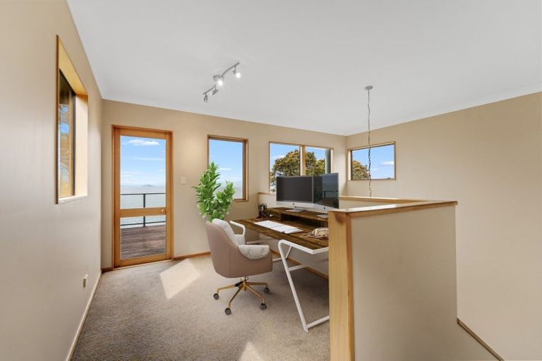 Photo of property in 47 Whakamoenga Point, Acacia Bay, Taupo, 3385