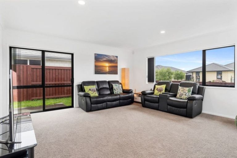 Photo of property in 42 Kohekohe Road, Papamoa Beach, Papamoa, 3118