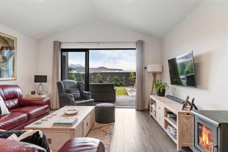 Photo of property in 19 Quigley Crescent, Cromwell, 9310