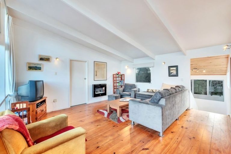 Photo of property in 22 James Mcleod Road, Shelly Beach, Helensville, 0874