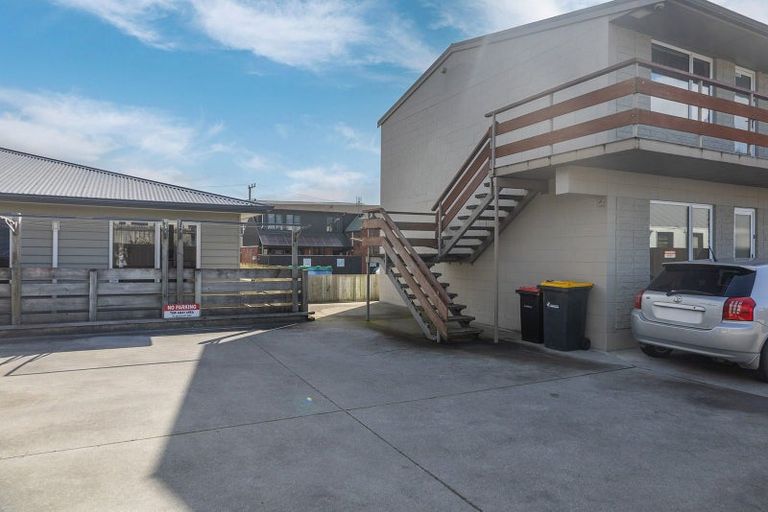 Photo of property in 214 Main South Road, Green Island, Dunedin, 9018