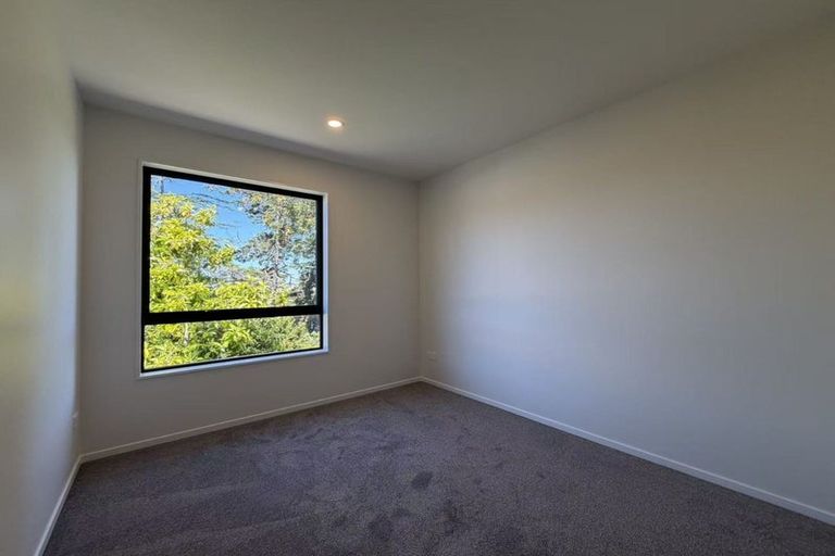 Photo of property in 140d Edgewater Drive, Pakuranga, Auckland, 2010