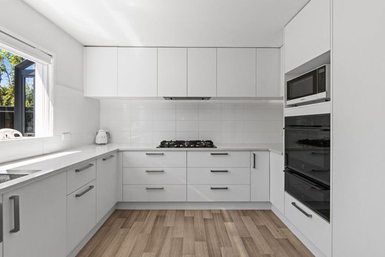 Photo of property in 20 Penruddock Rise, Westmorland, Christchurch, 8025