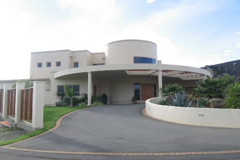 Photo of property in 24 The Strand, Fitzherbert, Palmerston North, 4410