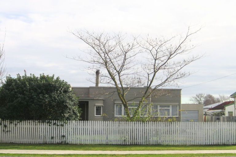 Photo of property in 1208 Caroline Road, Mayfair, Hastings, 4122