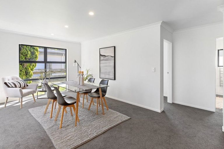 Photo of property in 43 Esther Street, Martinborough, 5711