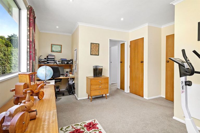 Photo of property in 53 Ranui Terrace, Tawa, Wellington, 5028