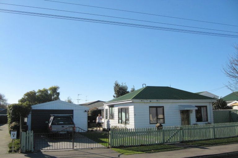 Photo of property in 2/39 Richill Street, Belfast, Christchurch, 8051