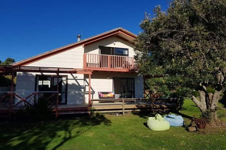 Photo of property in 6 Kainui Road, Raumati South, Paraparaumu, 5032