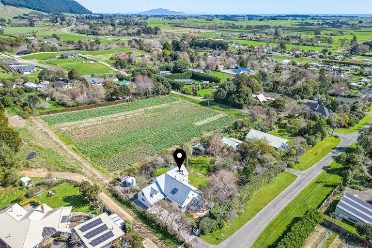 Photo of property in 42 Wi Tako Street, Manakau, Levin, 5573