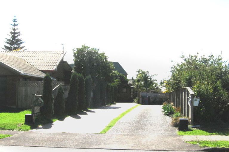 Photo of property in 42 Spinnaker Drive, Te Atatu Peninsula, Auckland, 0610