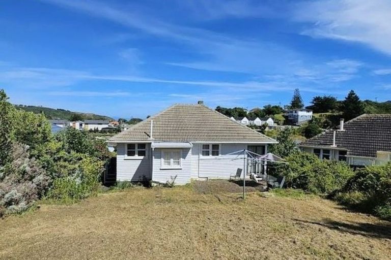 Photo of property in 56 Dimock Street, Titahi Bay, Porirua, 5022