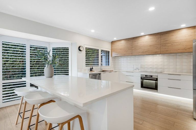 Photo of property in 202 Whitford Road, Shamrock Park, Auckland, 2016