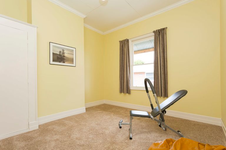Photo of property in 21 Brough Street, Palmerston, 9430