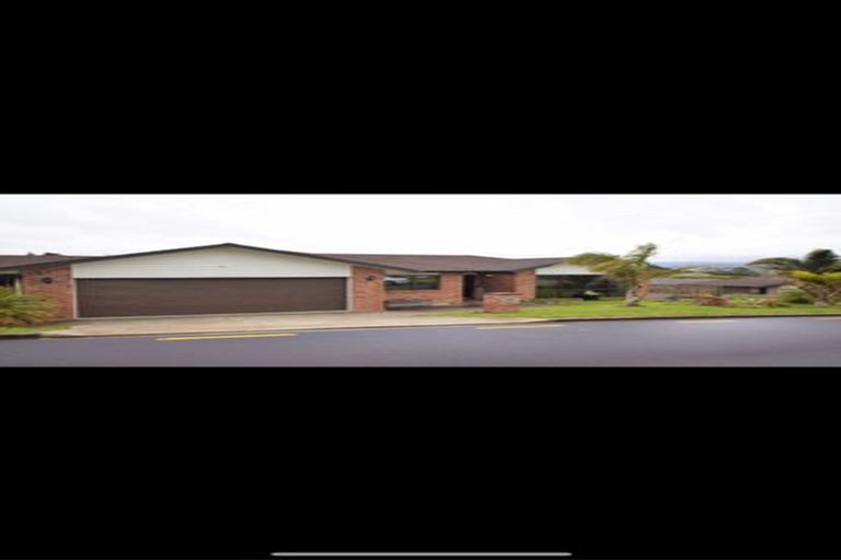 Photo of property in 6 Karika Place, Massey, Auckland, 0614