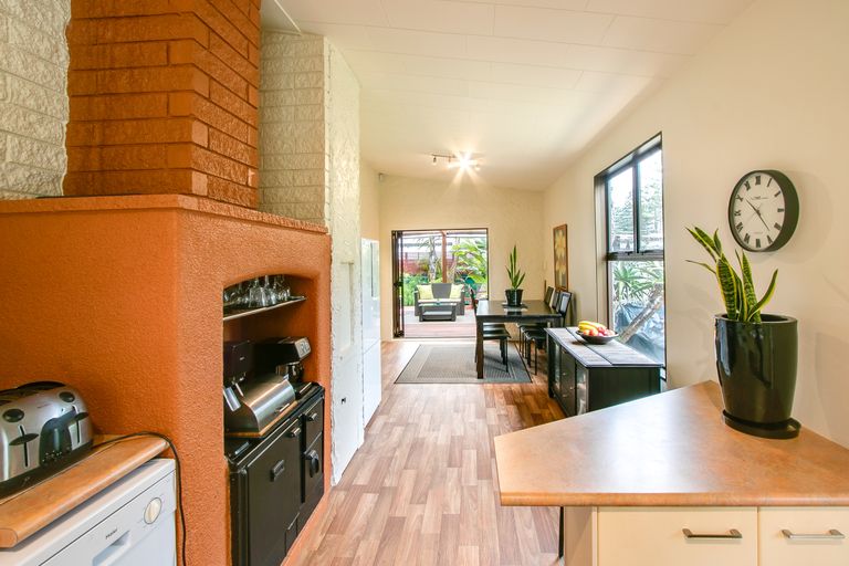 Photo of property in 90 Te Awa Avenue, Te Awa, Napier, 4110