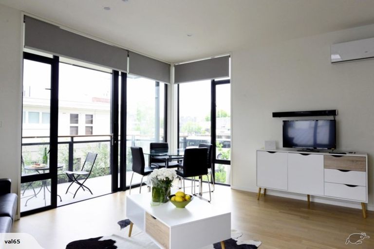 Photo of property in 1/50 Kilmore Street, Christchurch Central, Christchurch, 8013