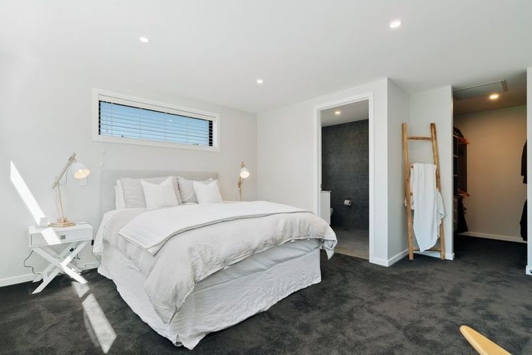 Photo of property in 47a Mcadam Drive, Jacks Point, Queenstown, 9371